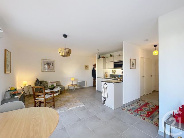 Appartement T3 &agrave; vendre - 3 pi&egrave;ces - 65 m2 - Cavalaire Sur Mer - 83 - PROVENCE-ALPES-COTE-D-AZUR