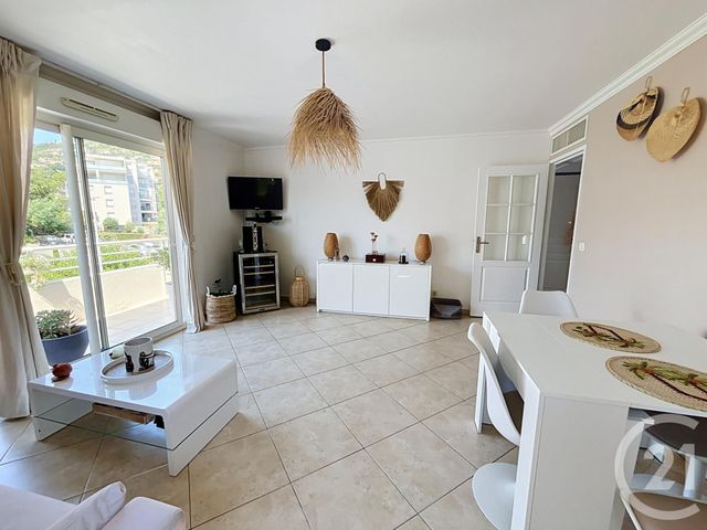 Appartement T3 &agrave; vendre - 3 pi&egrave;ces - 60,14 m2 - Cavalaire Sur Mer - 83 - PROVENCE-ALPES-COTE-D-AZUR