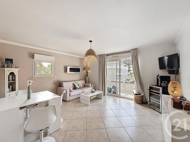 Appartement T3 &agrave; vendre - 3 pi&egrave;ces - 60,14 m2 - Cavalaire Sur Mer - 83 - PROVENCE-ALPES-COTE-D-AZUR