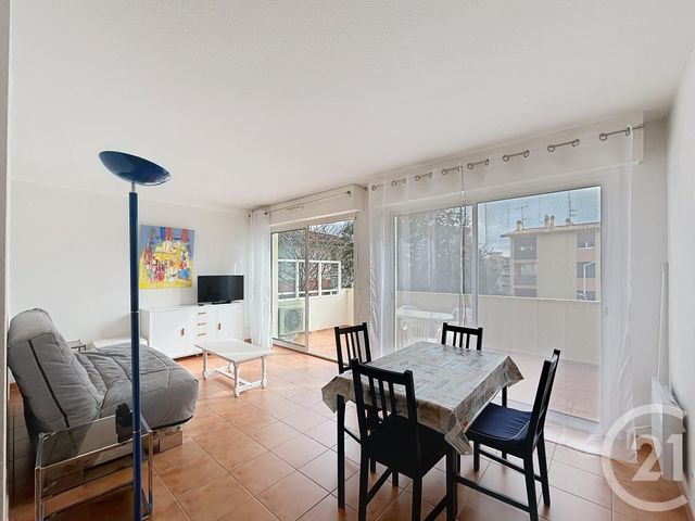 Appartement T3 &agrave; vendre - 3 pi&egrave;ces - 61,31 m2 - Cavalaire Sur Mer - 83 - PROVENCE-ALPES-COTE-D-AZUR