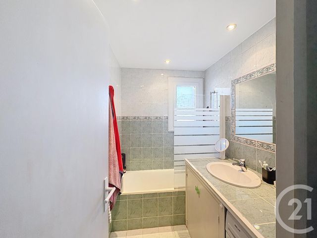 Appartement T2 &agrave; vendre - 2 pi&egrave;ces - 41,73 m2 - Cavalaire Sur Mer - 83 - PROVENCE-ALPES-COTE-D-AZUR