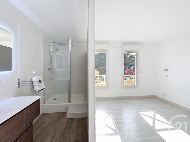 Appartement T4 &agrave; vendre - 3 pi&egrave;ces - 84,07 m2 - Cavalaire Sur Mer - 83 - PROVENCE-ALPES-COTE-D-AZUR