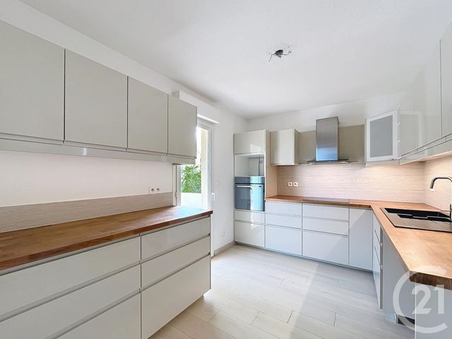 Appartement T4 &agrave; vendre - 3 pi&egrave;ces - 84,07 m2 - Cavalaire Sur Mer - 83 - PROVENCE-ALPES-COTE-D-AZUR