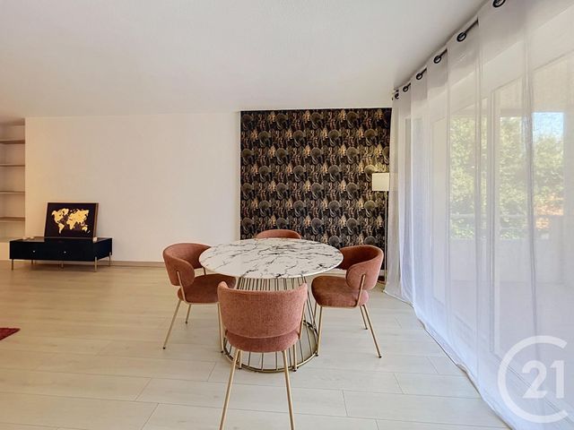 Appartement T4 &agrave; vendre - 3 pi&egrave;ces - 84,07 m2 - Cavalaire Sur Mer - 83 - PROVENCE-ALPES-COTE-D-AZUR