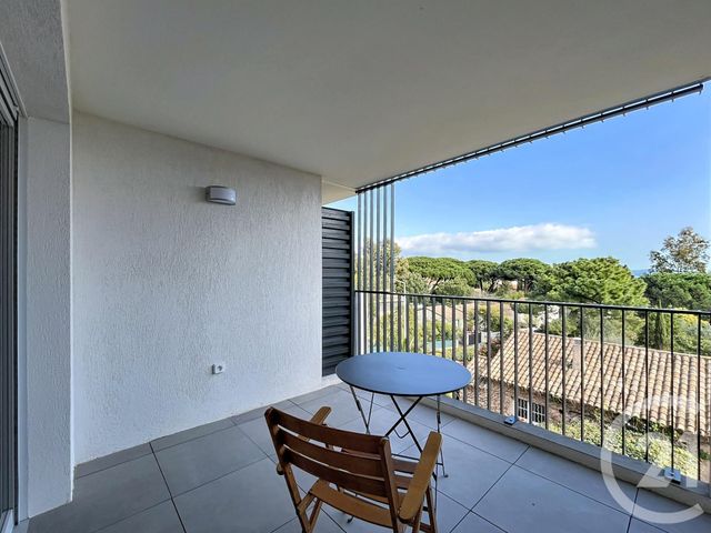 Appartement T3 &agrave; vendre - 3 pi&egrave;ces - 64,50 m2 - Cavalaire Sur Mer - 83 - PROVENCE-ALPES-COTE-D-AZUR