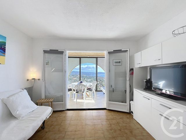 Appartement Studio Cabine &agrave; vendre - 1 pi&egrave;ce - 18,10 m2 - Cavalaire Sur Mer - 83 - PROVENCE-ALPES-COTE-D-AZUR