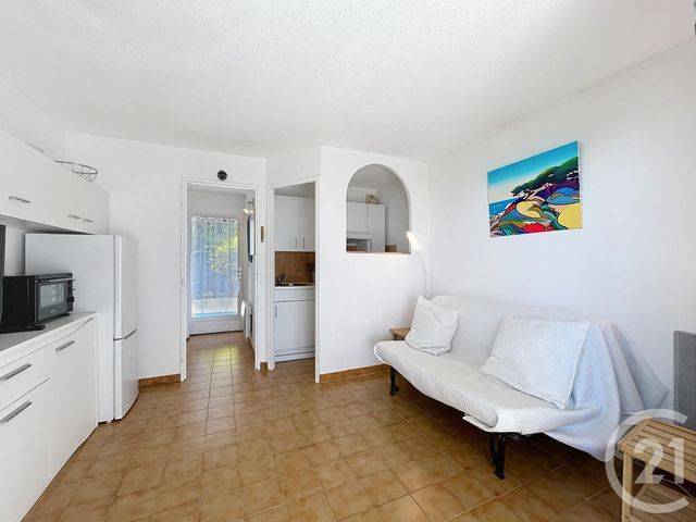 Appartement Studio Cabine &agrave; vendre - 1 pi&egrave;ce - 18,10 m2 - Cavalaire Sur Mer - 83 - PROVENCE-ALPES-COTE-D-AZUR