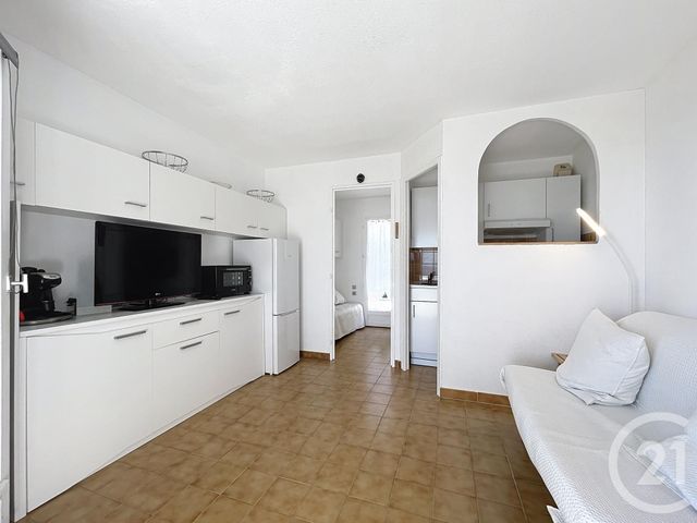 Appartement Studio Cabine &agrave; vendre - 1 pi&egrave;ce - 18,10 m2 - Cavalaire Sur Mer - 83 - PROVENCE-ALPES-COTE-D-AZUR
