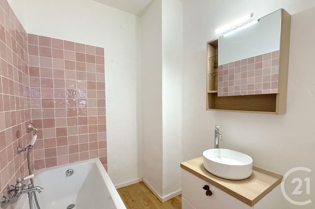 Appartement &agrave; vendre - 3 pi&egrave;ces - 98,62 m2 - Cavalaire Sur Mer - 83 - PROVENCE-ALPES-COTE-D-AZUR