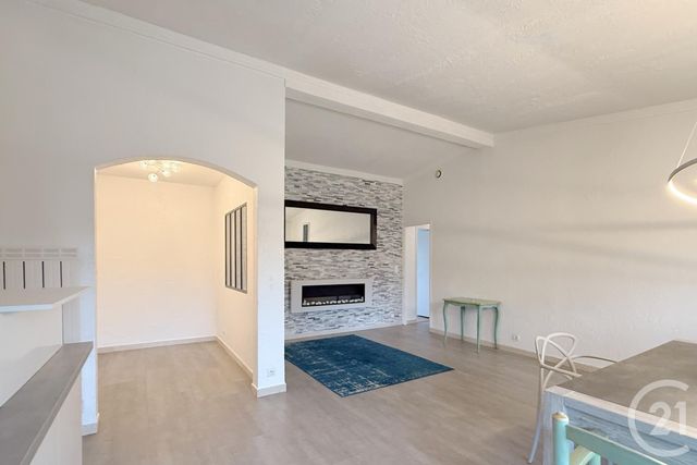 Appartement &agrave; vendre - 3 pi&egrave;ces - 98,62 m2 - Cavalaire Sur Mer - 83 - PROVENCE-ALPES-COTE-D-AZUR