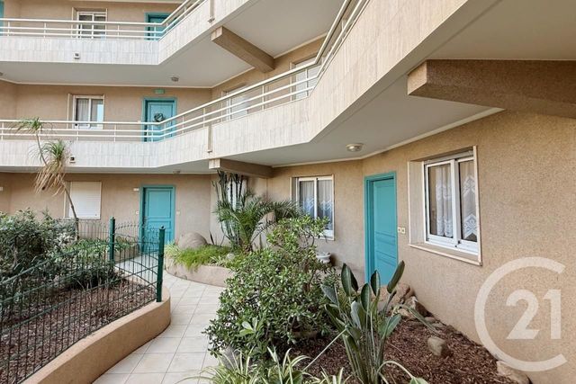 Appartement T4 &agrave; vendre - 4 pi&egrave;ces - 74 m2 - Cavalaire Sur Mer - 83 - PROVENCE-ALPES-COTE-D-AZUR