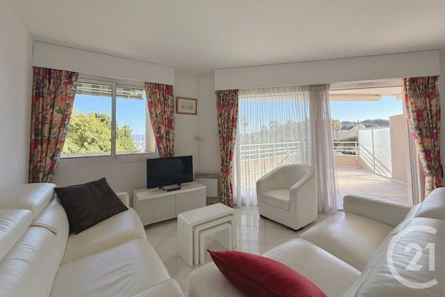 Appartement T4 &agrave; vendre - 4 pi&egrave;ces - 74 m2 - Cavalaire Sur Mer - 83 - PROVENCE-ALPES-COTE-D-AZUR