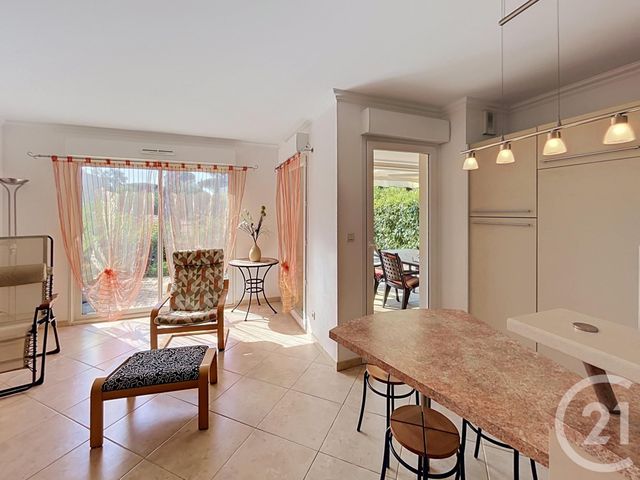 Appartement T2 &agrave; vendre - 2 pi&egrave;ces - 47,65 m2 - Cavalaire Sur Mer - 83 - PROVENCE-ALPES-COTE-D-AZUR