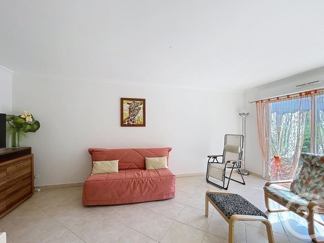 Appartement T2 &agrave; vendre - 2 pi&egrave;ces - 47,65 m2 - Cavalaire Sur Mer - 83 - PROVENCE-ALPES-COTE-D-AZUR