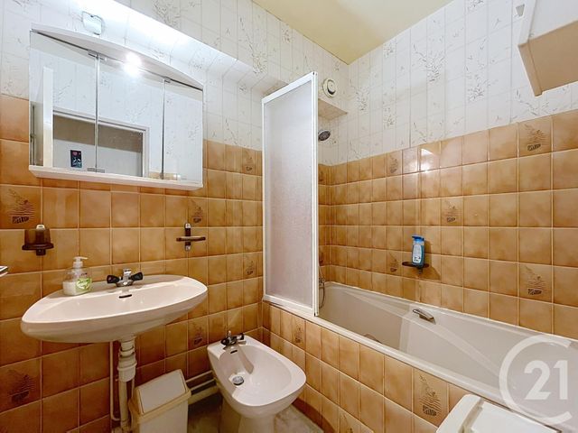 Appartement T2 &agrave; vendre - 2 pi&egrave;ces - 43 m2 - Cavalaire Sur Mer - 83 - PROVENCE-ALPES-COTE-D-AZUR