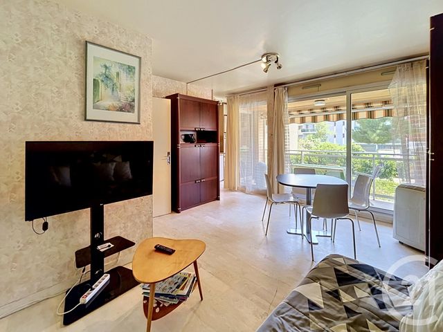 Appartement T2 &agrave; vendre - 2 pi&egrave;ces - 43 m2 - Cavalaire Sur Mer - 83 - PROVENCE-ALPES-COTE-D-AZUR