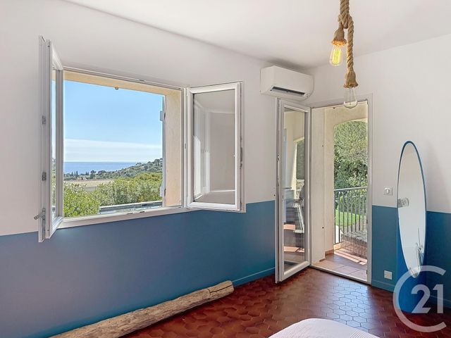 Maison &agrave; vendre - 7 pi&egrave;ces - 200 m2 - Cavalaire Sur Mer - 83 - PROVENCE-ALPES-COTE-D-AZUR