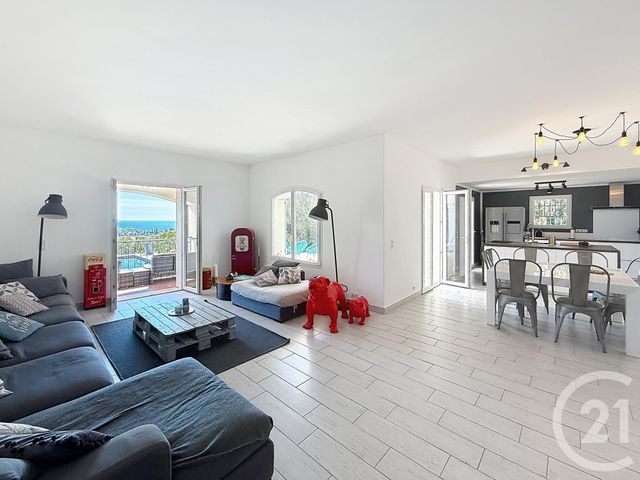 Maison &agrave; vendre - 7 pi&egrave;ces - 200 m2 - Cavalaire Sur Mer - 83 - PROVENCE-ALPES-COTE-D-AZUR