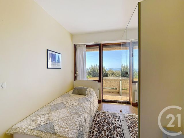 Appartement T4 &agrave; vendre - 4 pi&egrave;ces - 66 m2 - Cavalaire Sur Mer - 83 - PROVENCE-ALPES-COTE-D-AZUR