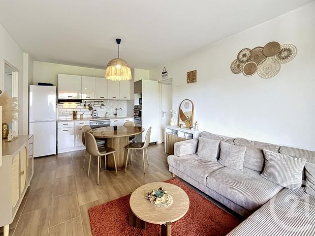 Appartement T3 &agrave; vendre - 3 pi&egrave;ces - 43,87 m2 - Cavalaire Sur Mer - 83 - PROVENCE-ALPES-COTE-D-AZUR