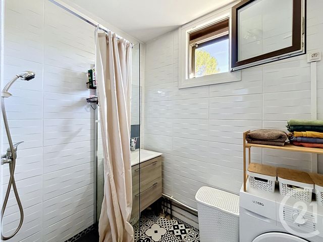 Appartement T3 &agrave; vendre - 3 pi&egrave;ces - 43,87 m2 - Cavalaire Sur Mer - 83 - PROVENCE-ALPES-COTE-D-AZUR