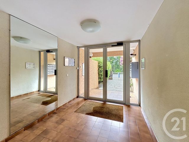 Appartement T2 &agrave; vendre - 2 pi&egrave;ces - 42 m2 - Cavalaire Sur Mer - 83 - PROVENCE-ALPES-COTE-D-AZUR