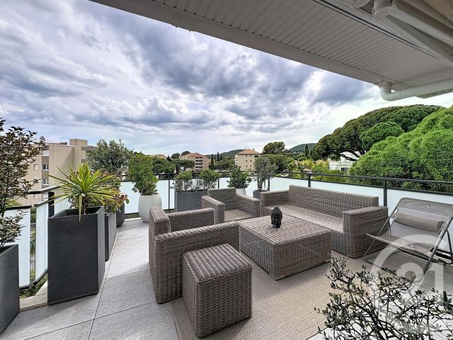 Appartement T4 &agrave; vendre - 4 pi&egrave;ces - 88,47 m2 - Cavalaire Sur Mer - 83 - PROVENCE-ALPES-COTE-D-AZUR