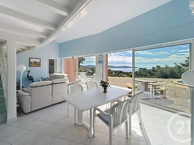 Maison &agrave; vendre - 5 pi&egrave;ces - 125 m2 - Cavalaire Sur Mer - 83 - PROVENCE-ALPES-COTE-D-AZUR