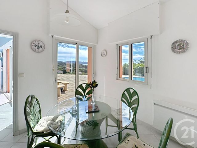 Maison &agrave; vendre - 5 pi&egrave;ces - 125 m2 - Cavalaire Sur Mer - 83 - PROVENCE-ALPES-COTE-D-AZUR