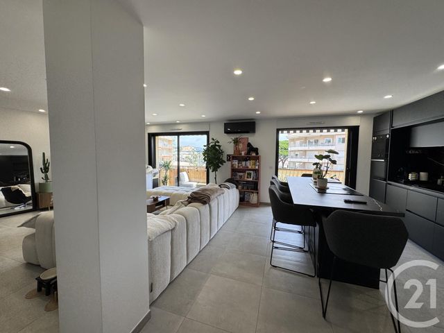 Appartement T3 &agrave; vendre - 3 pi&egrave;ces - 80 m2 - Cavalaire Sur Mer - 83 - PROVENCE-ALPES-COTE-D-AZUR
