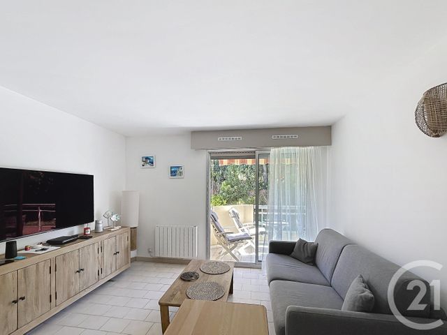 Appartement T2 &agrave; vendre - 2 pi&egrave;ces - 30,55 m2 - Cavalaire Sur Mer - 83 - PROVENCE-ALPES-COTE-D-AZUR