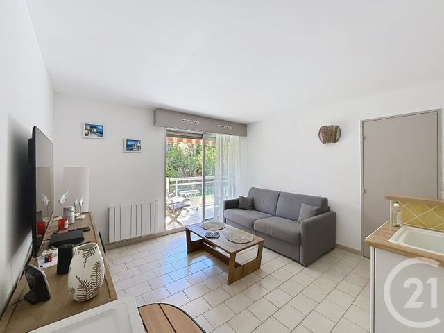Appartement T2 &agrave; vendre - 2 pi&egrave;ces - 30,55 m2 - Cavalaire Sur Mer - 83 - PROVENCE-ALPES-COTE-D-AZUR