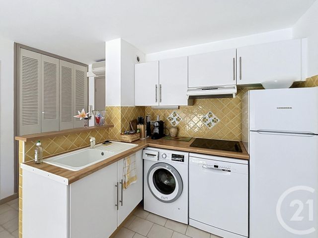 Appartement T2 &agrave; vendre - 2 pi&egrave;ces - 30,55 m2 - Cavalaire Sur Mer - 83 - PROVENCE-ALPES-COTE-D-AZUR