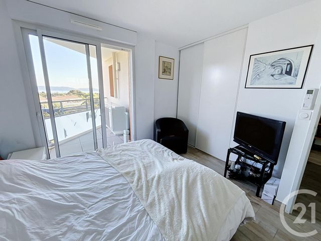 Appartement T3 &agrave; vendre - 3 pi&egrave;ces - 67,24 m2 - Cavalaire Sur Mer - 83 - PROVENCE-ALPES-COTE-D-AZUR