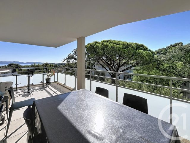 Appartement T3 &agrave; vendre - 3 pi&egrave;ces - 67,24 m2 - Cavalaire Sur Mer - 83 - PROVENCE-ALPES-COTE-D-AZUR