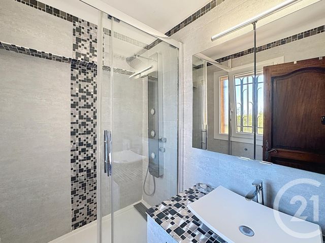 Maison &agrave; vendre - 8 pi&egrave;ces - 190 m2 - Cavalaire Sur Mer - 83 - PROVENCE-ALPES-COTE-D-AZUR
