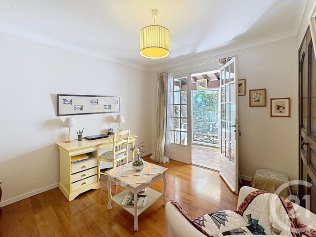 Maison &agrave; vendre - 8 pi&egrave;ces - 190 m2 - Cavalaire Sur Mer - 83 - PROVENCE-ALPES-COTE-D-AZUR