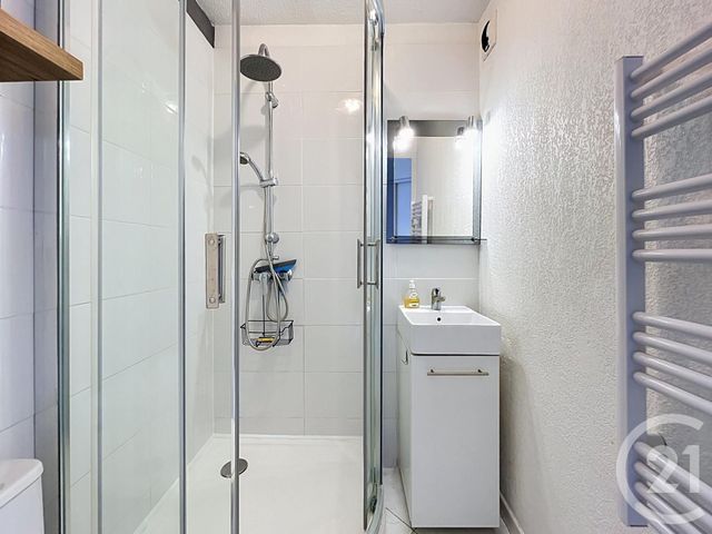 Appartement Studio &agrave; vendre - 1 pi&egrave;ce - 22,05 m2 - Cavalaire Sur Mer - 83 - PROVENCE-ALPES-COTE-D-AZUR