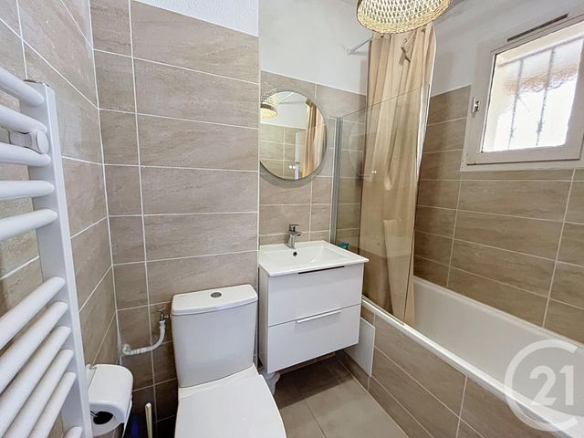 Appartement Studio Cabine &agrave; vendre - 1 pi&egrave;ce - 24 m2 - Cavalaire Sur Mer - 83 - PROVENCE-ALPES-COTE-D-AZUR