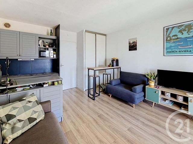Appartement Studio Cabine &agrave; vendre - 1 pi&egrave;ce - 24 m2 - Cavalaire Sur Mer - 83 - PROVENCE-ALPES-COTE-D-AZUR