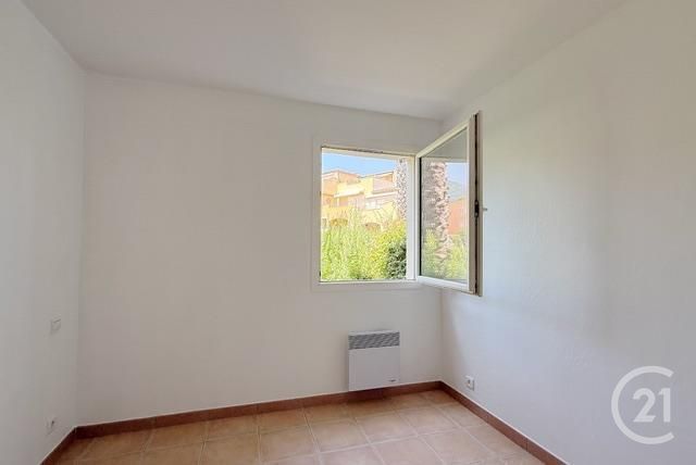 Appartement T3 &agrave; vendre - 3 pi&egrave;ces - 51 m2 - Cavalaire Sur Mer - 83 - PROVENCE-ALPES-COTE-D-AZUR