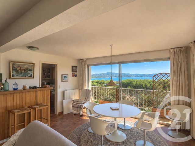 Maison &agrave; vendre - 7 pi&egrave;ces - 200 m2 - Cavalaire Sur Mer - 83 - PROVENCE-ALPES-COTE-D-AZUR