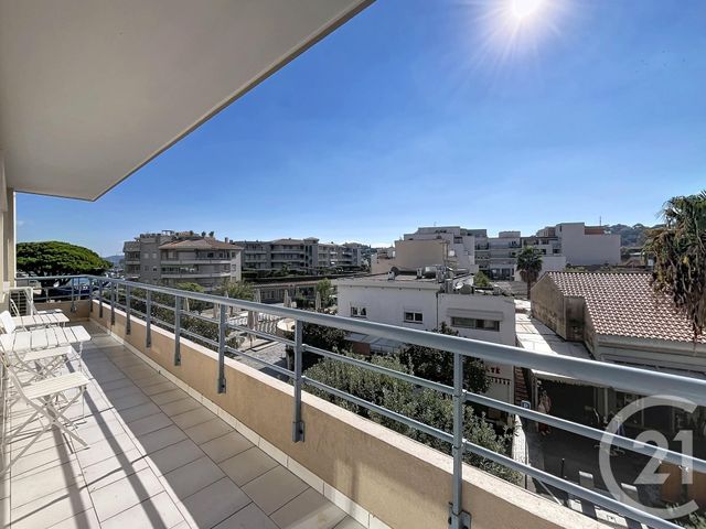 Appartement T3 &agrave; vendre - 3 pi&egrave;ces - 66,88 m2 - Cavalaire Sur Mer - 83 - PROVENCE-ALPES-COTE-D-AZUR
