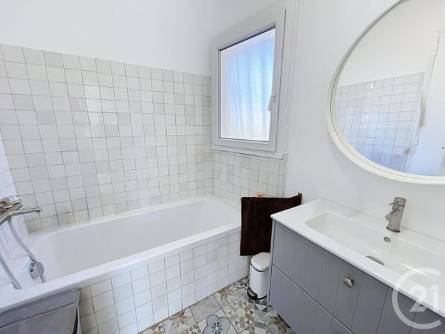 Appartement T3 &agrave; vendre - 3 pi&egrave;ces - 66,88 m2 - Cavalaire Sur Mer - 83 - PROVENCE-ALPES-COTE-D-AZUR