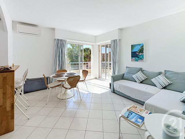 Appartement T3 &agrave; vendre - 3 pi&egrave;ces - 66,88 m2 - Cavalaire Sur Mer - 83 - PROVENCE-ALPES-COTE-D-AZUR