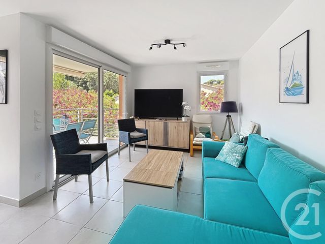 Appartement T3 &agrave; vendre - 3 pi&egrave;ces - 65,22 m2 - Cavalaire Sur Mer - 83 - PROVENCE-ALPES-COTE-D-AZUR