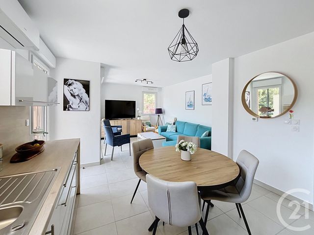 Appartement T3 &agrave; vendre - 3 pi&egrave;ces - 65,22 m2 - Cavalaire Sur Mer - 83 - PROVENCE-ALPES-COTE-D-AZUR