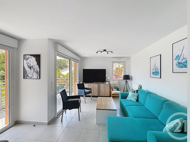 Appartement T3 &agrave; vendre - 3 pi&egrave;ces - 65,22 m2 - Cavalaire Sur Mer - 83 - PROVENCE-ALPES-COTE-D-AZUR