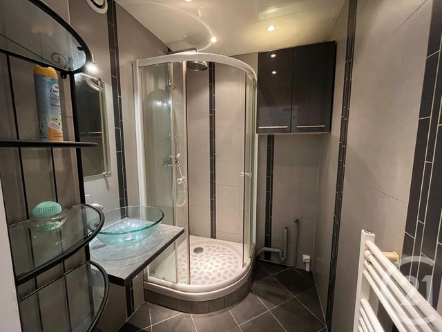 Appartement T2 &agrave; vendre - 2 pi&egrave;ces - 35 m2 - Cavalaire Sur Mer - 83 - PROVENCE-ALPES-COTE-D-AZUR