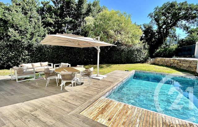 Maison &agrave; vendre - 5 pi&egrave;ces - 170 m2 - Cavalaire Sur Mer - 83 - PROVENCE-ALPES-COTE-D-AZUR